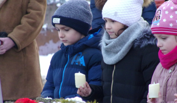Adventi gyertyagyújtás 