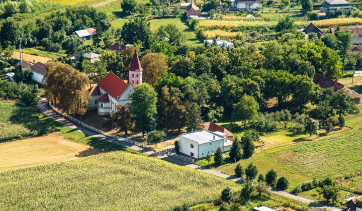 Nagytárkány község